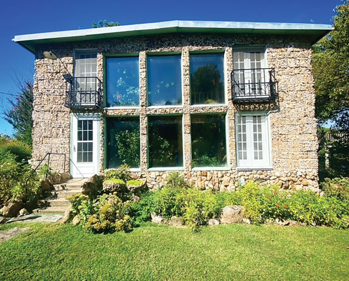 The Strangest Dwelling in the Ozarks - Ozarks Farm & Neighbor