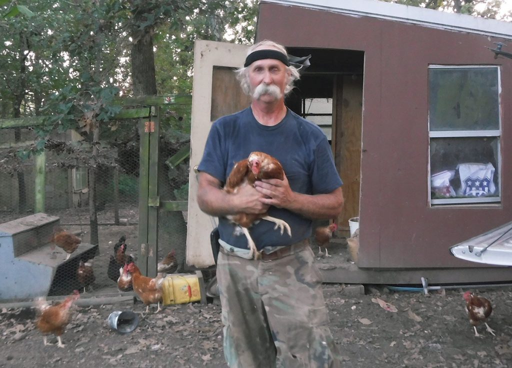 A Fondness for Chickens Ozarks Farm & Neighbor Newspaper written