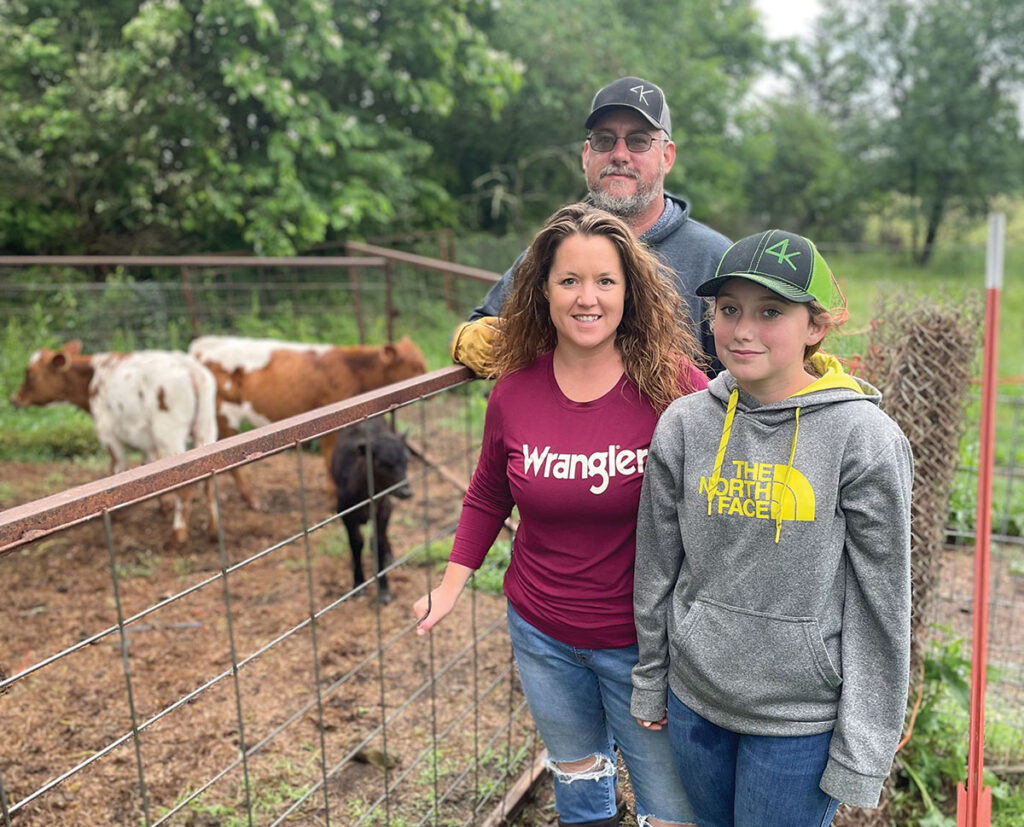 Jim and Amanda Kunard of Hominy, Oklahoma with their daughter Harper. Jim is a field superintendent for an oil company from Nevada and Amanda works at India Electric District Office in Fairfax, Oklahoma. They both serve on the Hominy Dug Out Club board. Submitted Photo. 