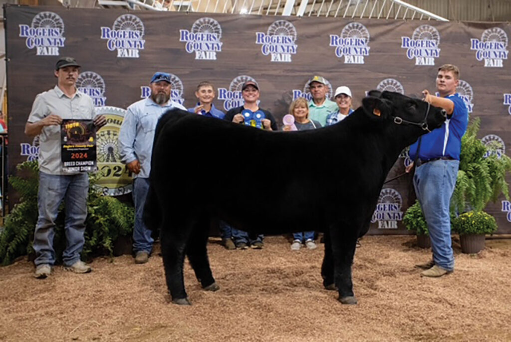 Tanya (Koger) Ward of Oologah, Oklahoma grew up in El Dorado Springs, Missouri and enjoys showing cattle. Contributed Photo. 