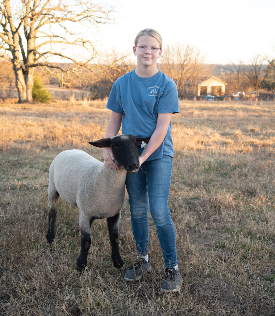 Tavilynn Fortenberry of Cecil, Arkansas is a member of the Rancho Round Up and Franklin County Vet Science 4-H Club. She is the daughter of Shawn and April Fortenberry. Photo by Amber Parham. 