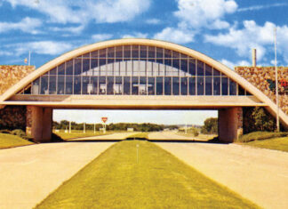 Glass House Restaurant